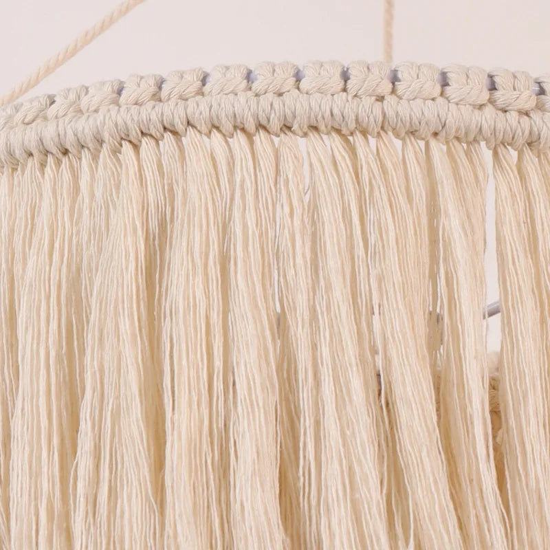 Suspension blanche en macramé - Alya