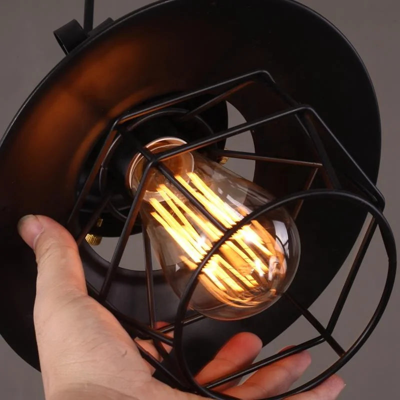 Lustre industriel noir - Danton