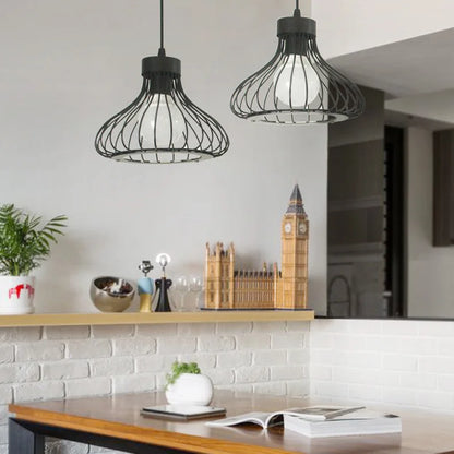 Suspension industrielle noire design - Mirabeau