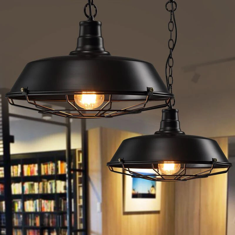 Suspension industrielle noire en fer - Marat