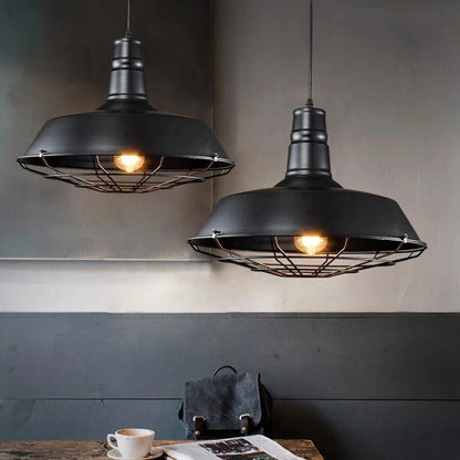 Suspension industrielle noire en fer - Marat